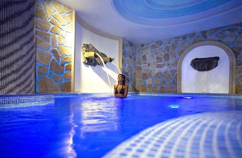 Hotel Delfini Terme & Beauty 4* суреті