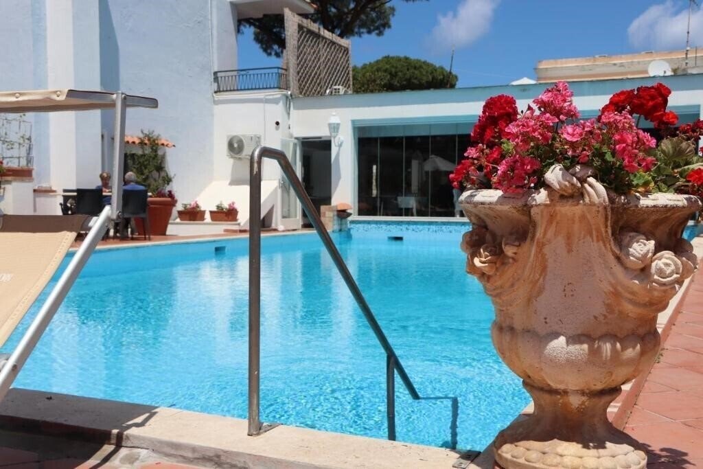 Lord Byron 3* фотосуреті