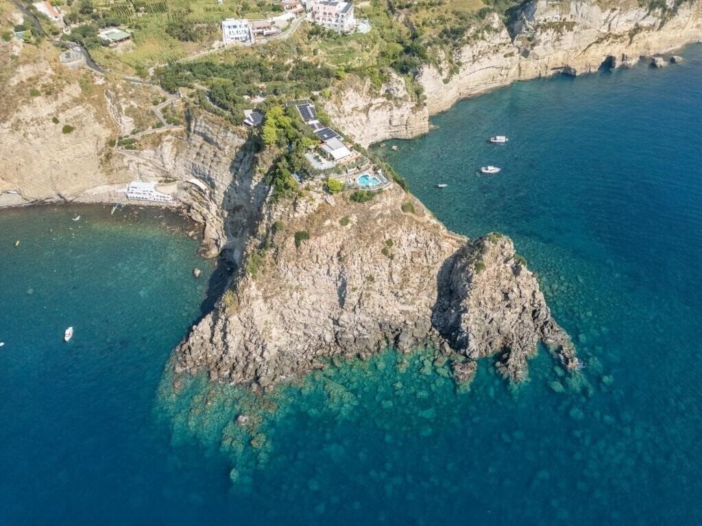 Отель Punta Chiarito Resort (Forio/Sorgeto) 4*