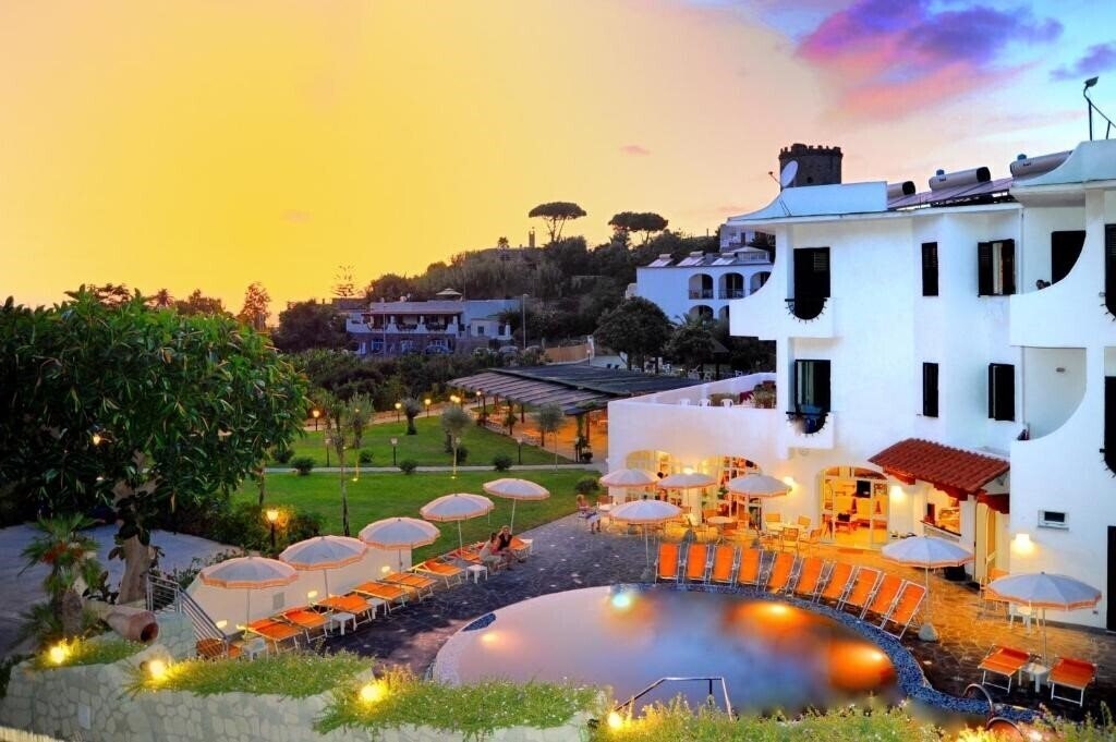 Фото Park Victoria 3*