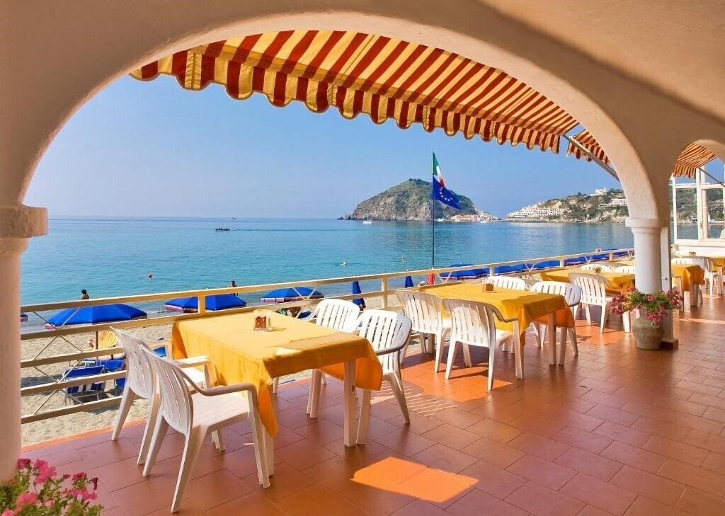 Vittorio 3* фотосуреті