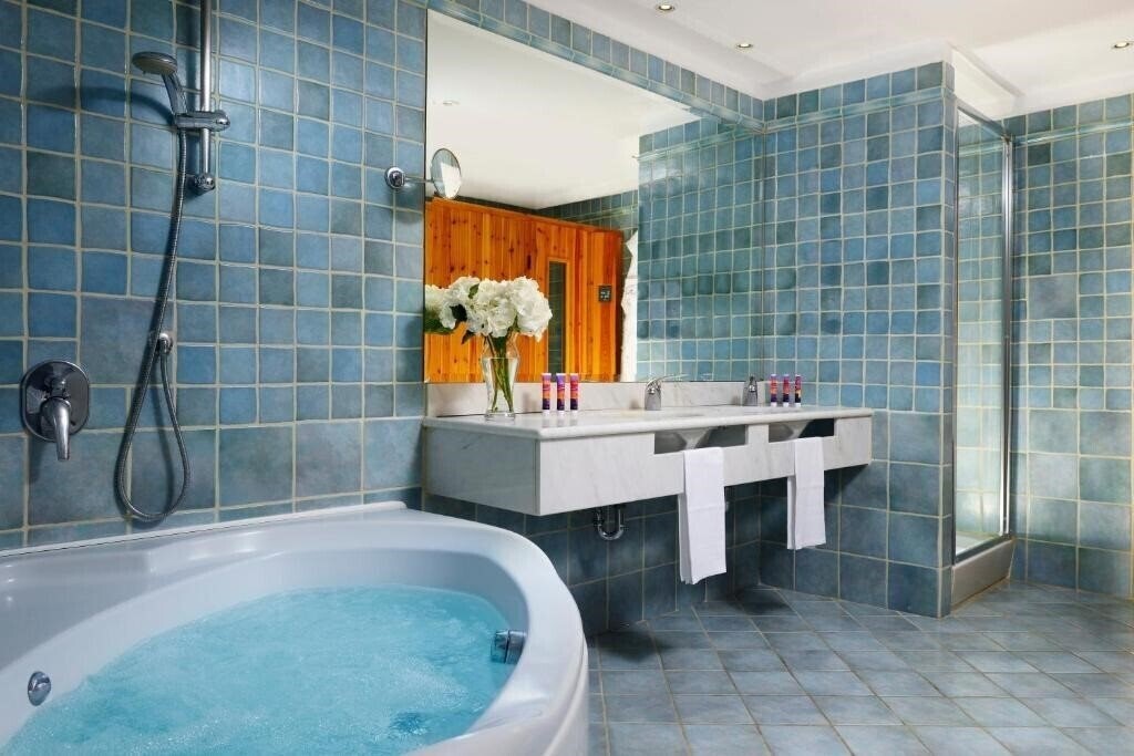 Отель UNA Hotels Capotaormina (ex. Atahotel Capotaormina, Unahotel Capotaormina) 4*