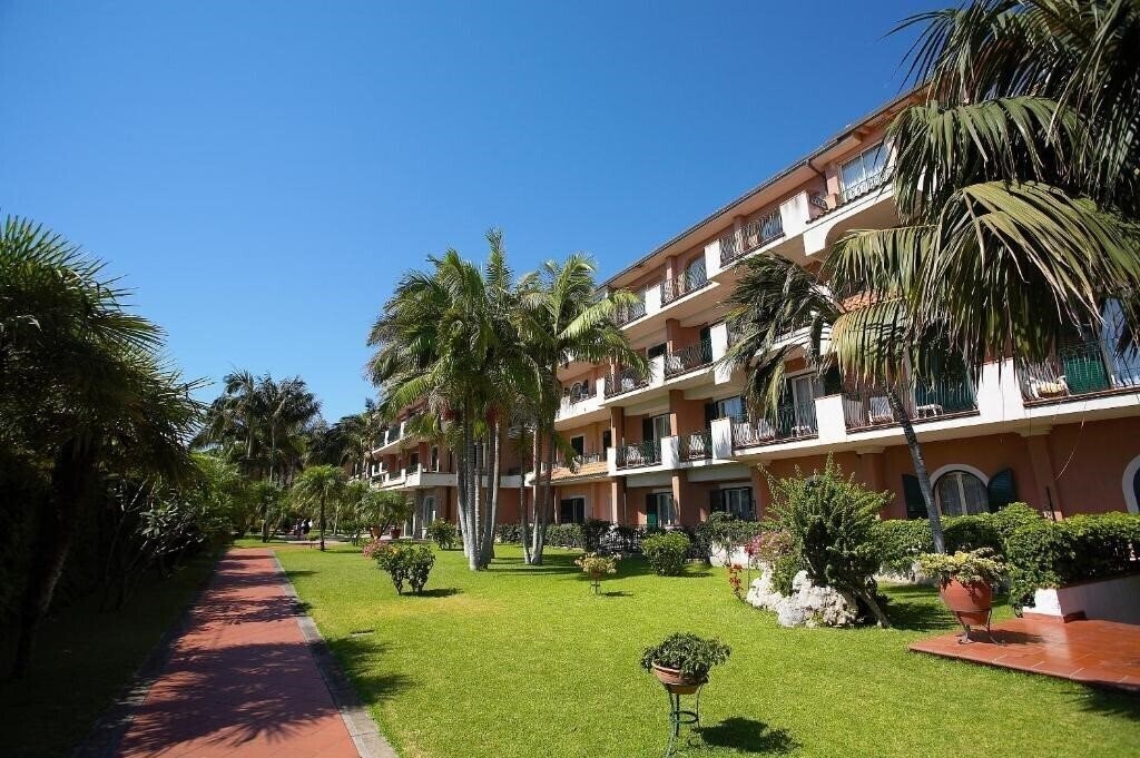 Отель Hotel Caparena 4*