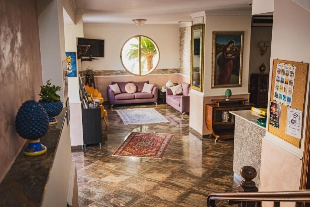 Alexander 3* суреті