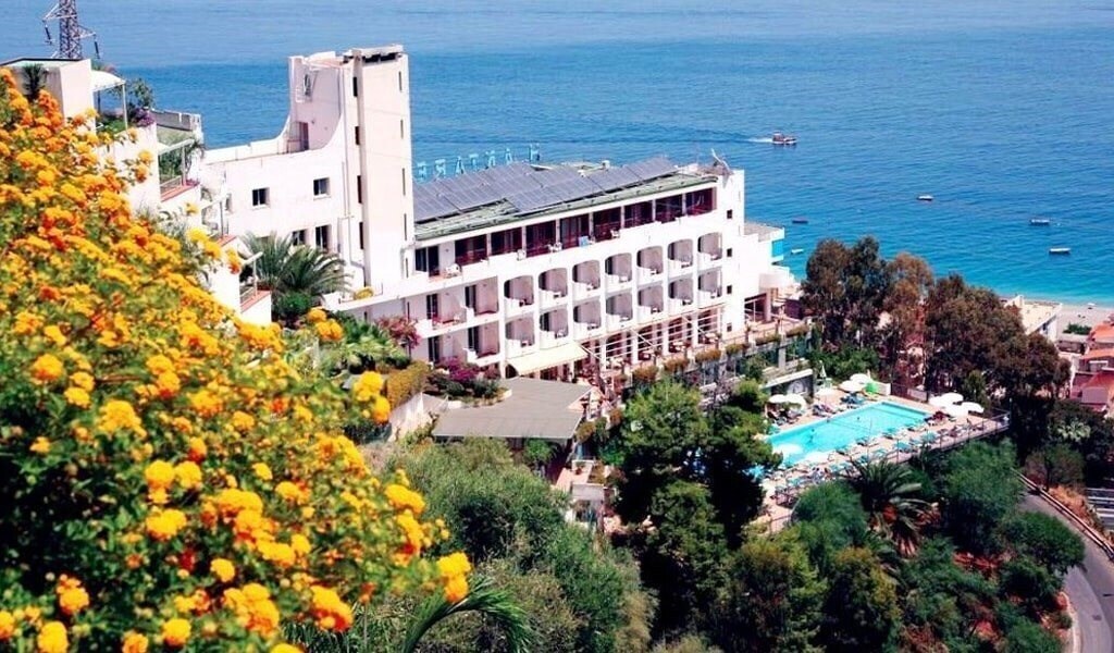 Antares Le Terazze 3* қонақ үйі