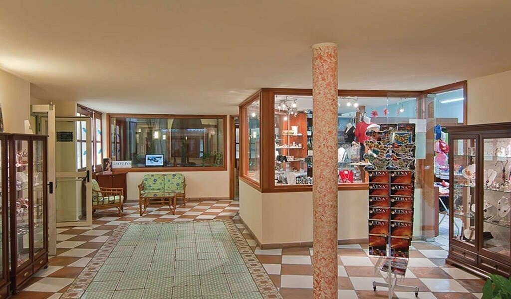 Antares Le Terazze 3* фотосуреті