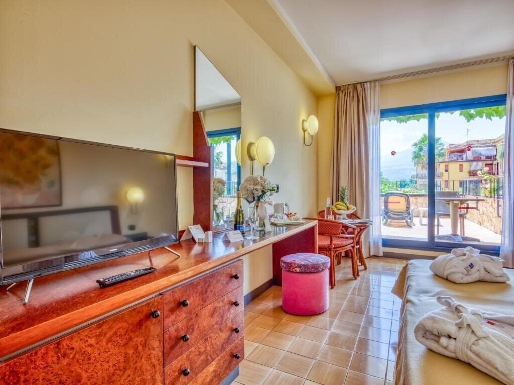 Фото Caesar Palace 4*