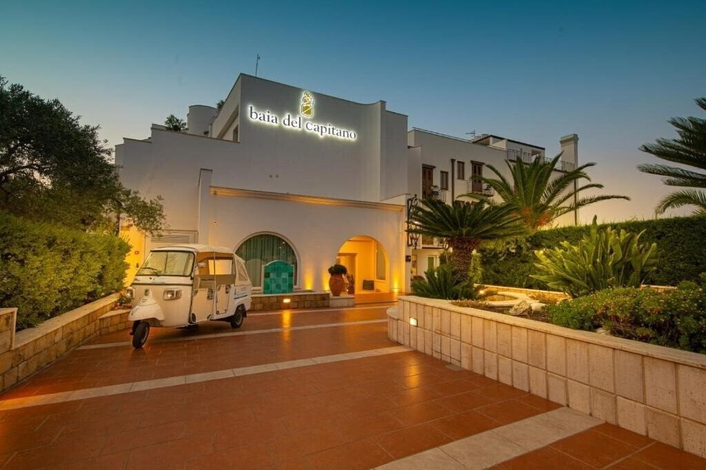 Baia Del Capitano 4* фотосуреті