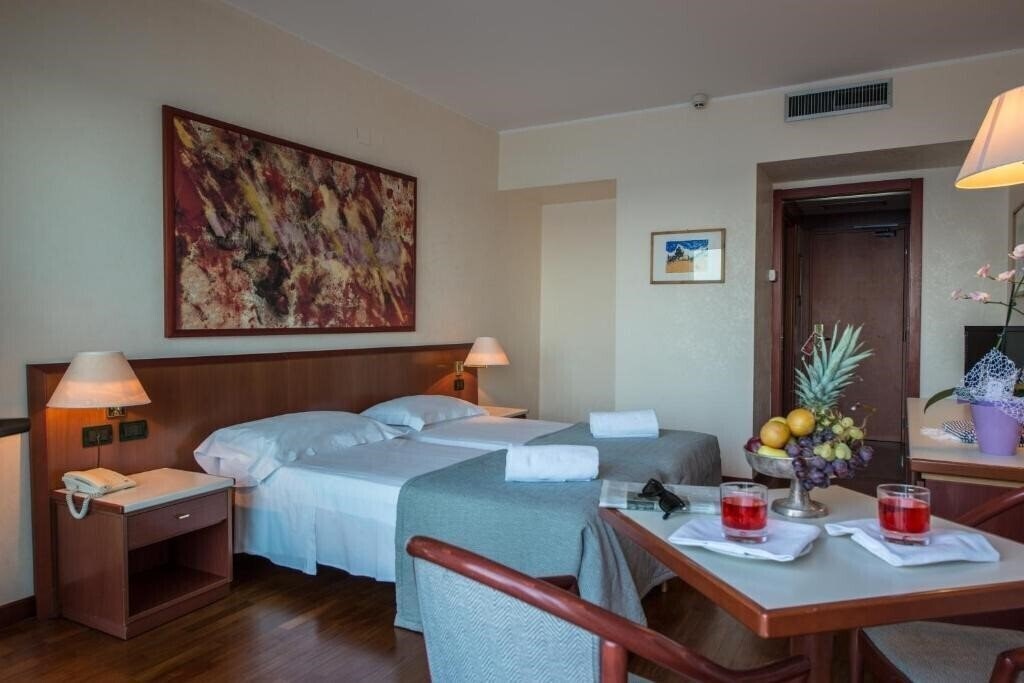 Фото Splendid La Torre Hotel 4*