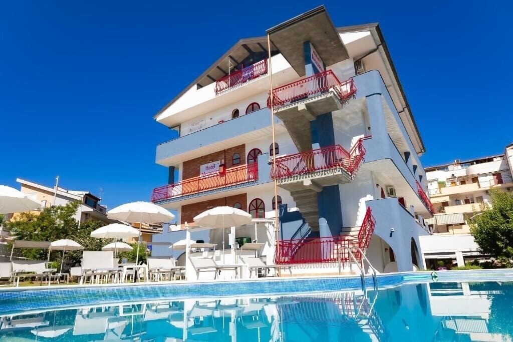 Hotel Alexandre 3* қонақ үйі