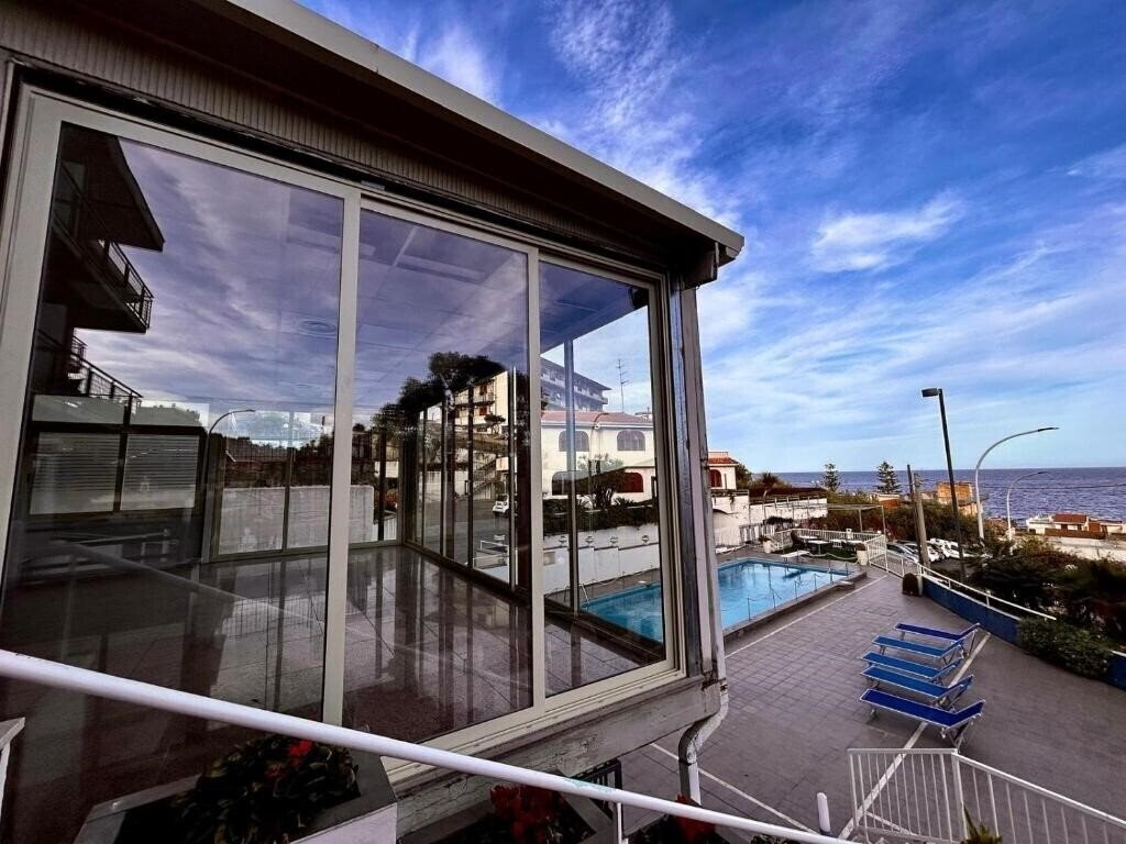 Lachea 3* суреті