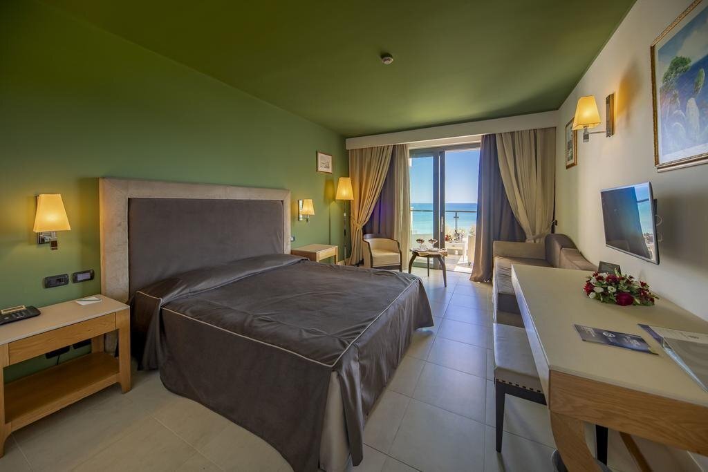 Cefalu Sea Palace 5* қонақ үйі