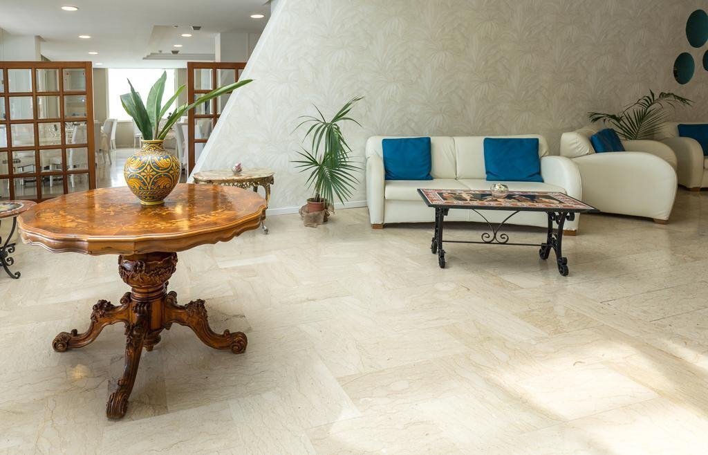 Villa Esperia 4* фотосуреті