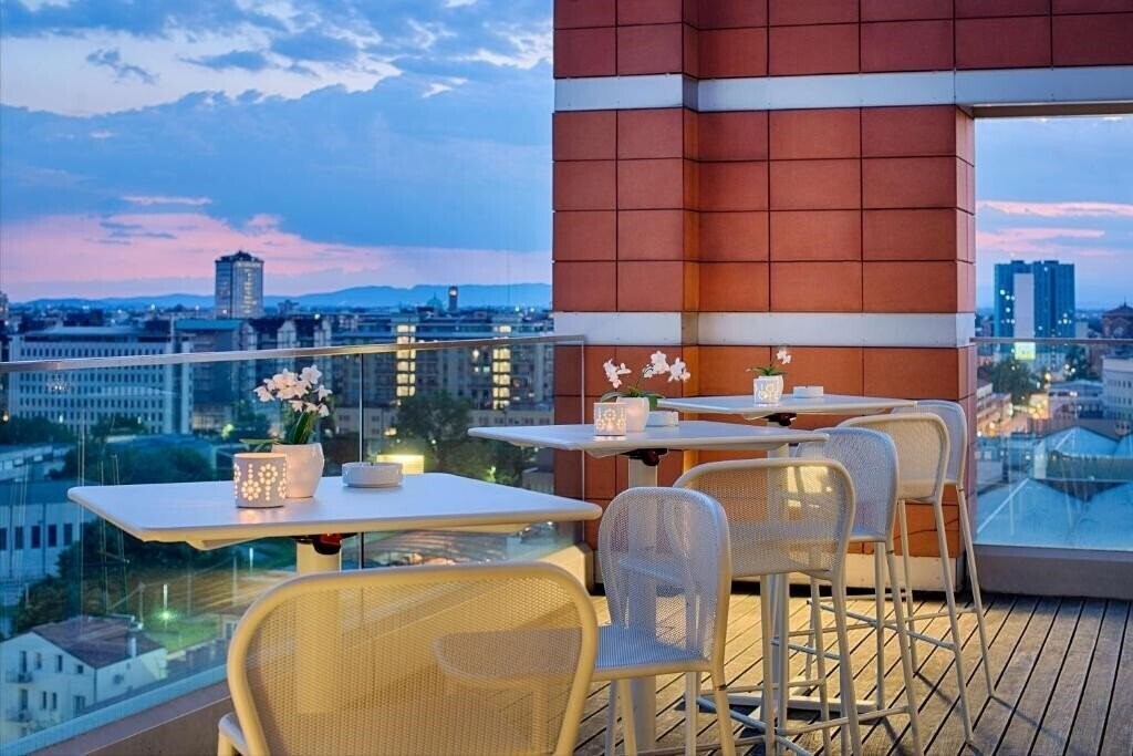 Nh Mantegna 4* қонақ үйі