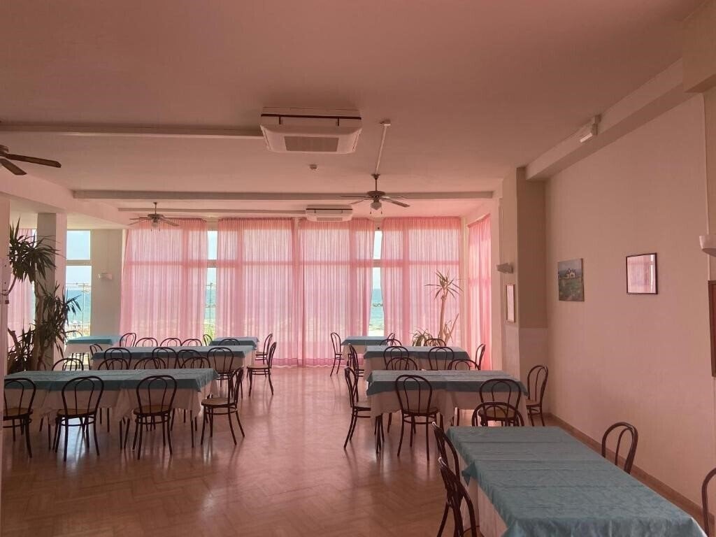 Continental 3* фотосуреті