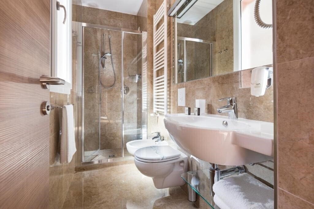 Rossini 4* суреті