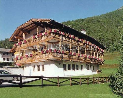 Garni Lastei 2* фотосуреті