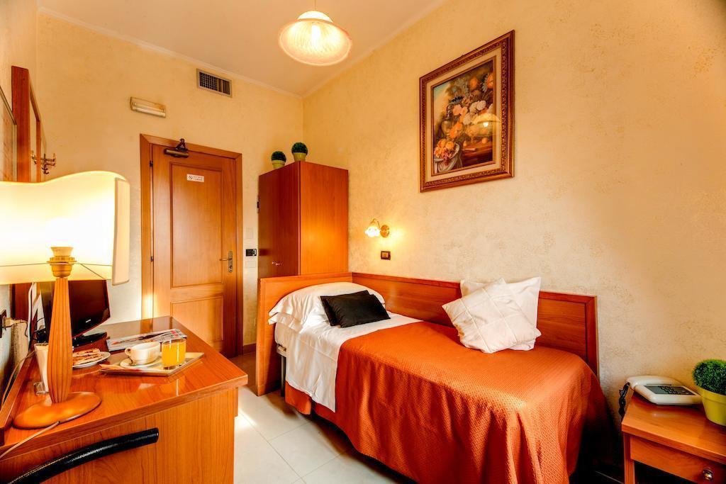 Parker 3* фотосуреті