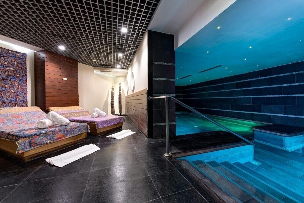 Grand Hotel Palace 5* суреті