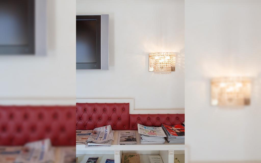 Отель Embassy 4*