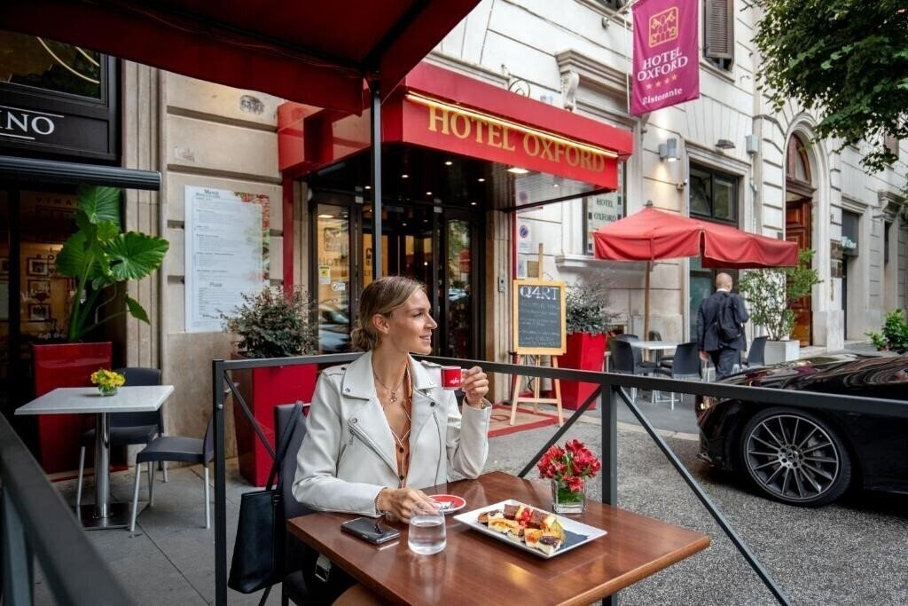 Отель Oxford Hotel 4*