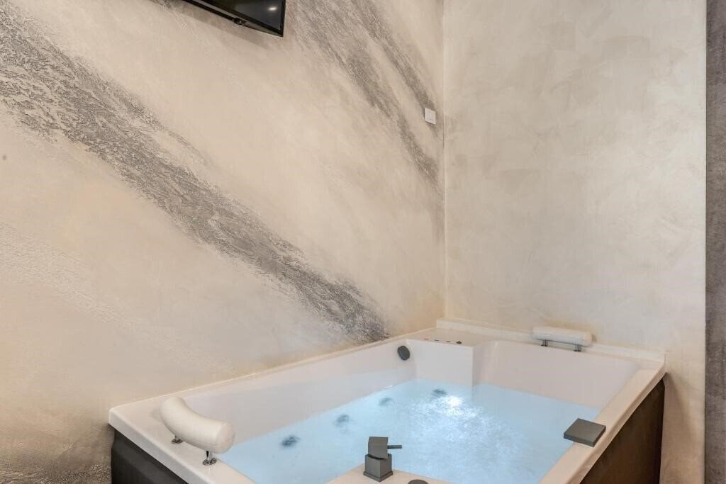 Santa Prassede 2* суреті