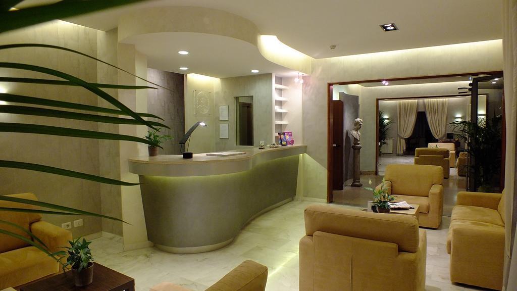 Consul 3* суреті