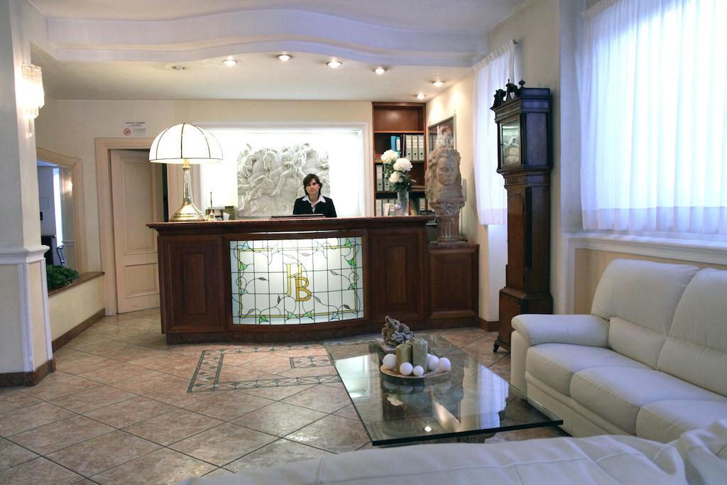 Beethoven 3* қонақ үйі