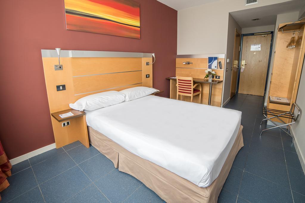 Idea Hotel Roma Nomentana 3* фотосуреті