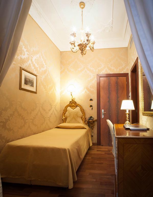 Turner 4* фотосуреті