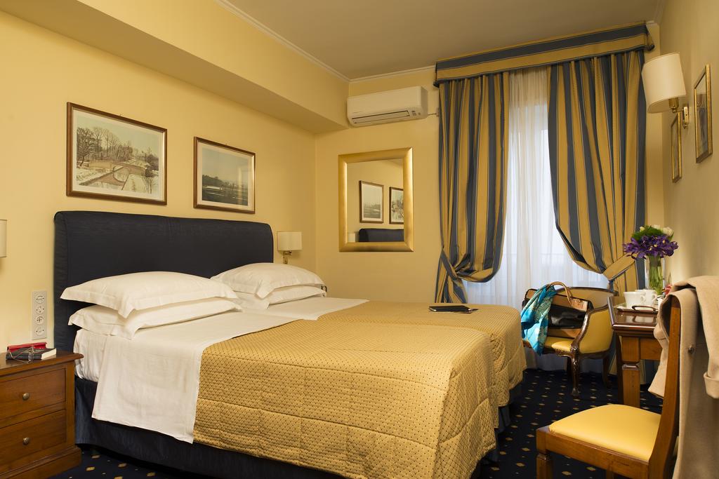 Фотография Napoleon 4*