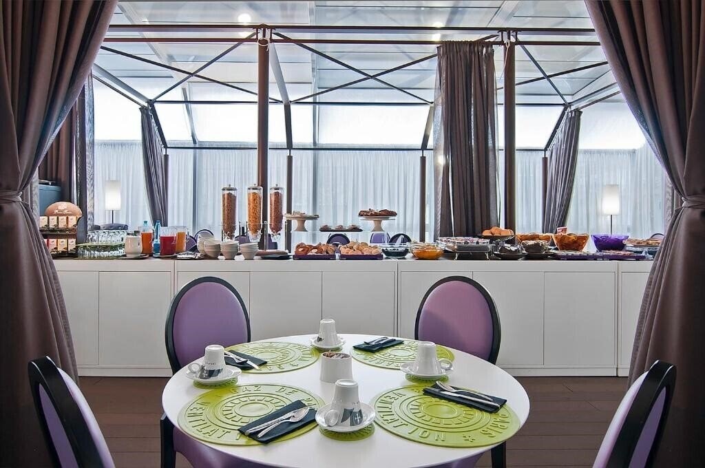 Caravel 3* суреті