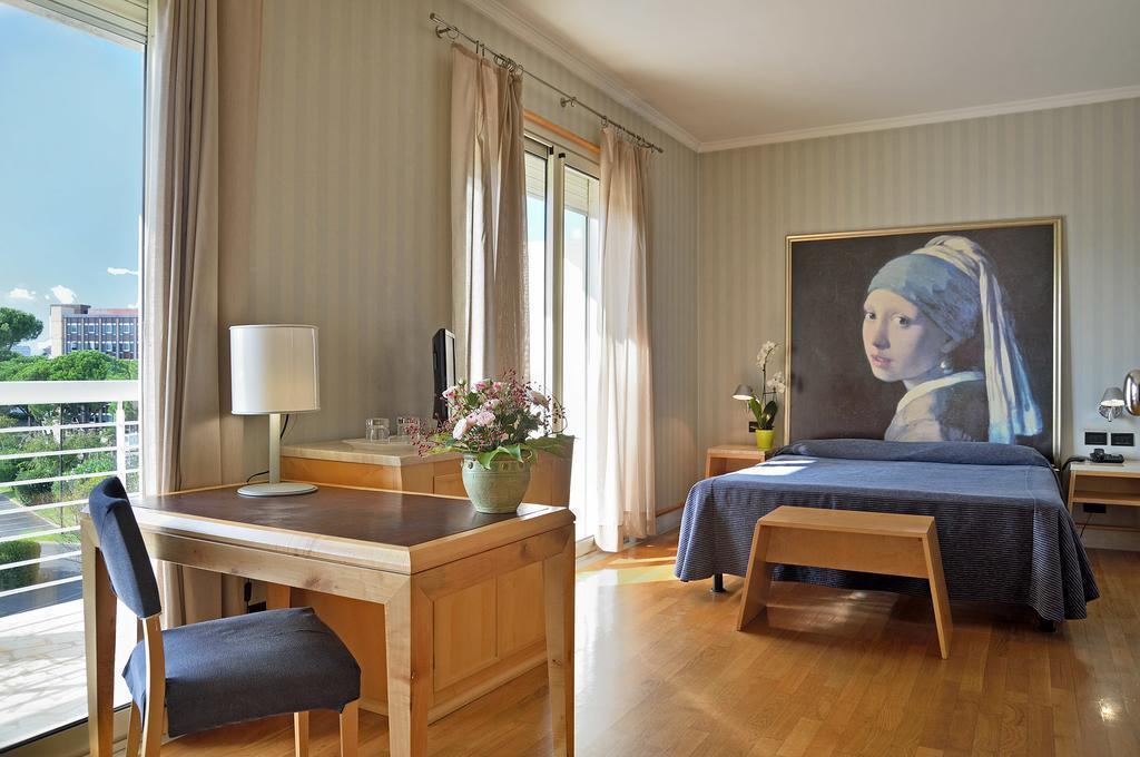 Отель Tre Fontane 3*