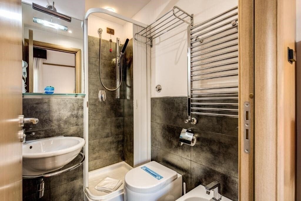 Изображение Ginevra Palace Hotel 3*