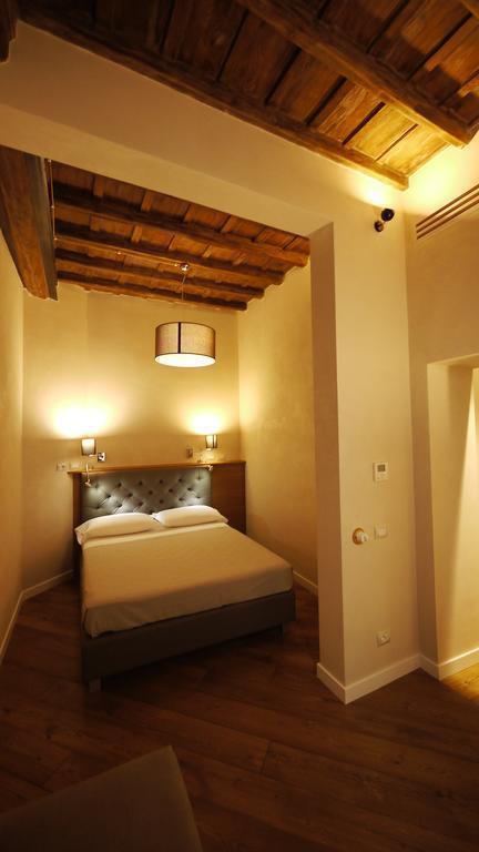 Изображение Elite 2*