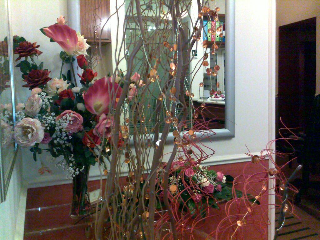 Изображение Everest Inn 2*