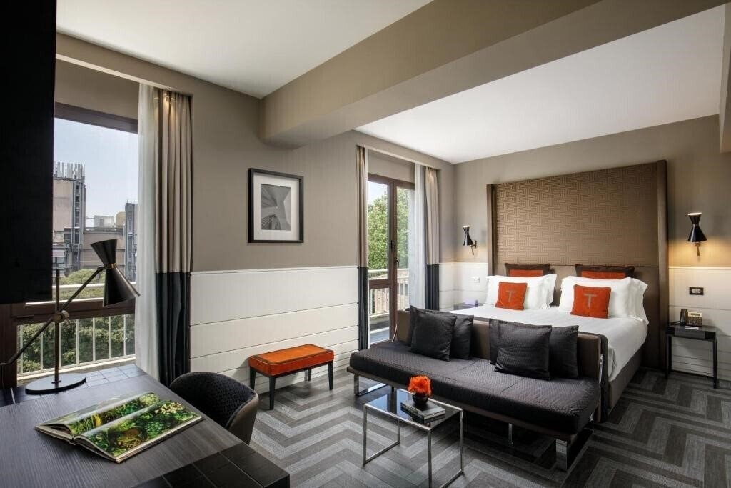 Фото The Tribune 4*