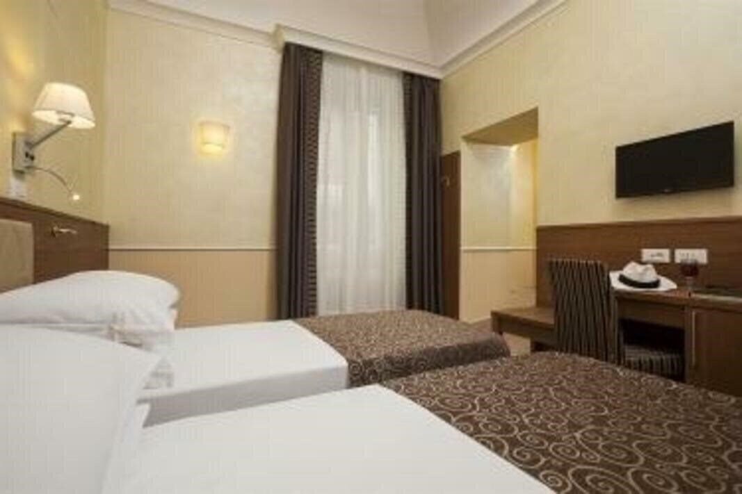 Jfk House 3* суреті