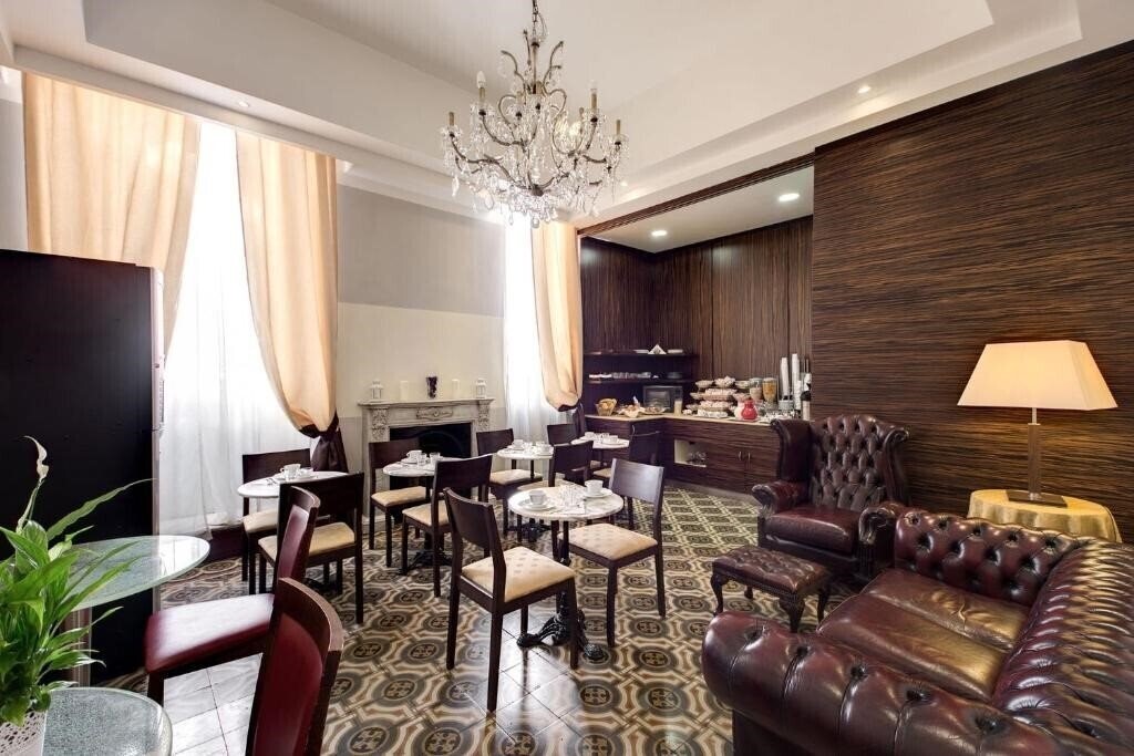 Изображение 939 Luxury Rooms Hotel 2*