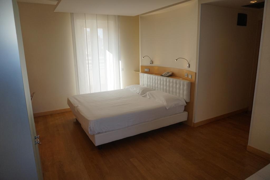 Venetia Palace Hotel 4* фотосуреті