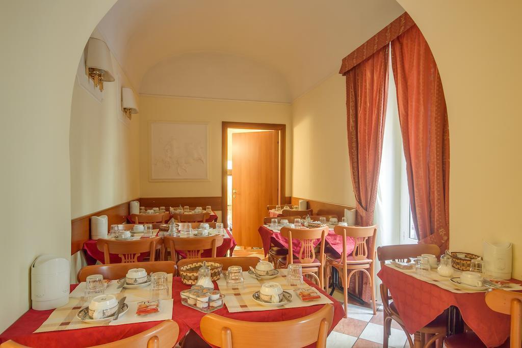 Фото Hotel Romantica 3*