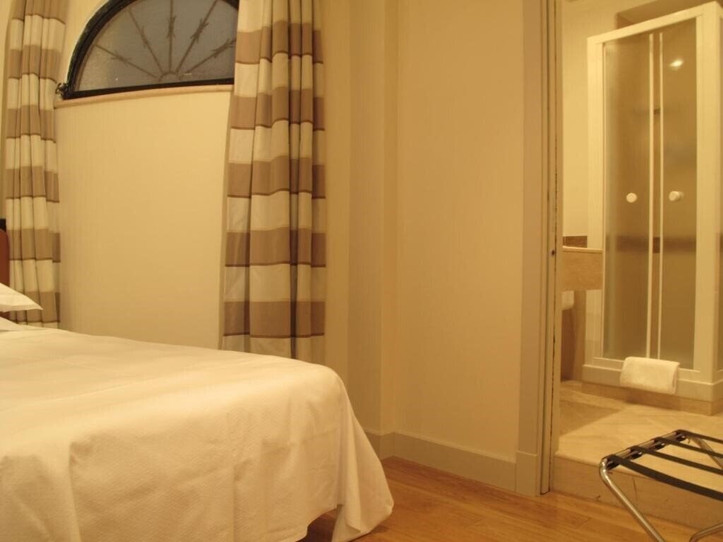 Фотография Albergo Santa Chiara 3*