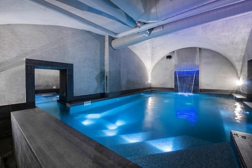 Изображение Hotel 77 Seventy-Seven 4*