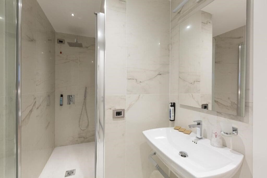 Фотография Floris Hotel 3*