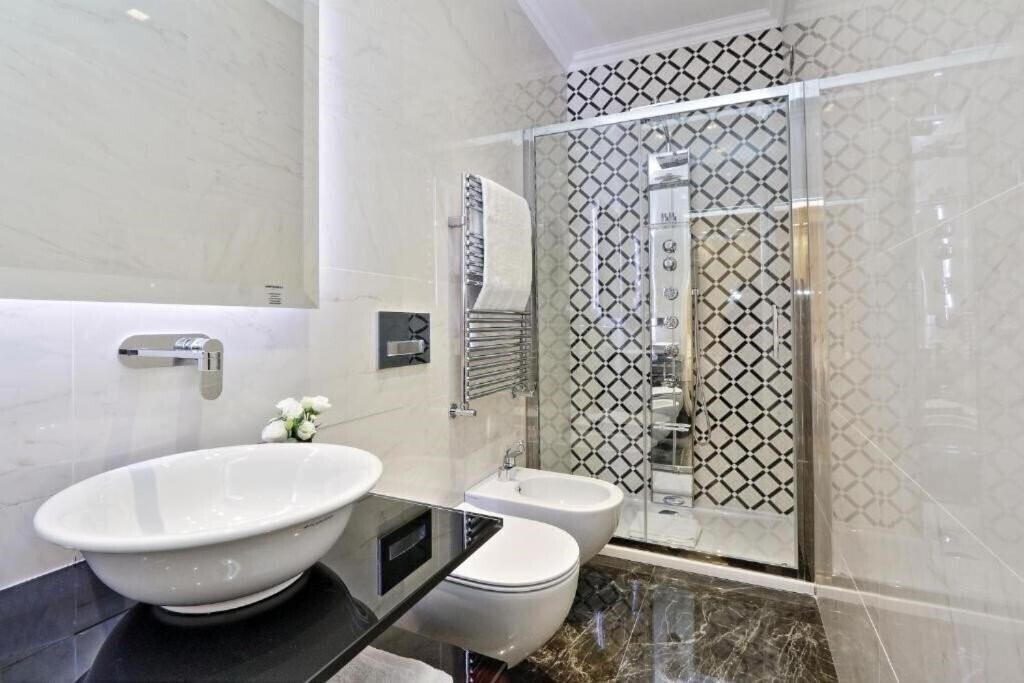 BQ House Fori Imperiali Luxury Rooms 3* суреті