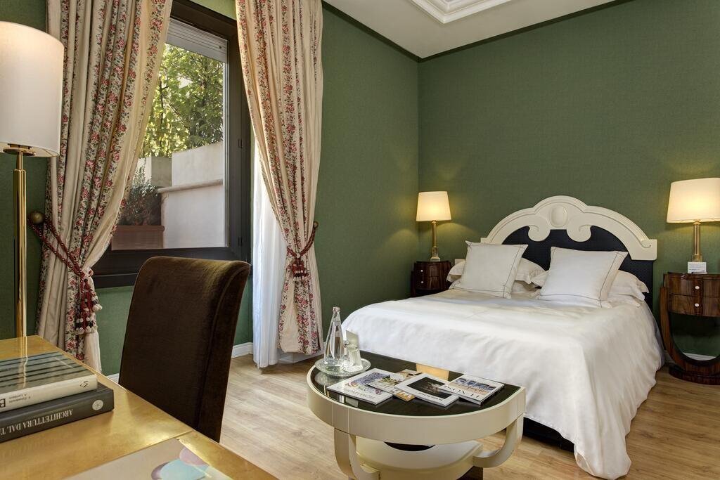 Lord Byron 5* фотосуреті