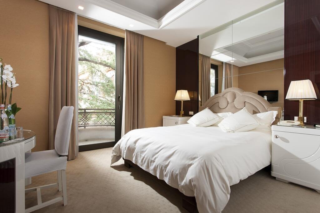 Lord Byron 5* суреті