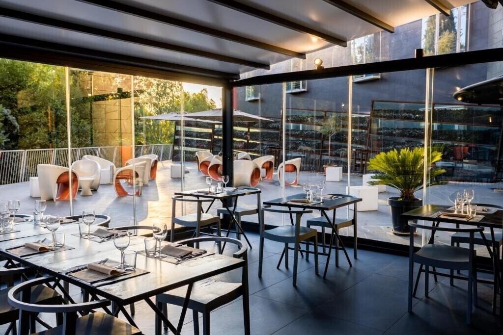 Black Hotel 4* суреті