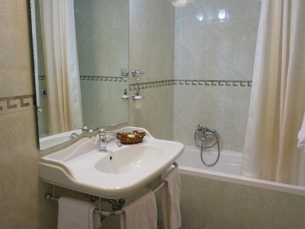 Фотография Dei Consoli Hotel 3*