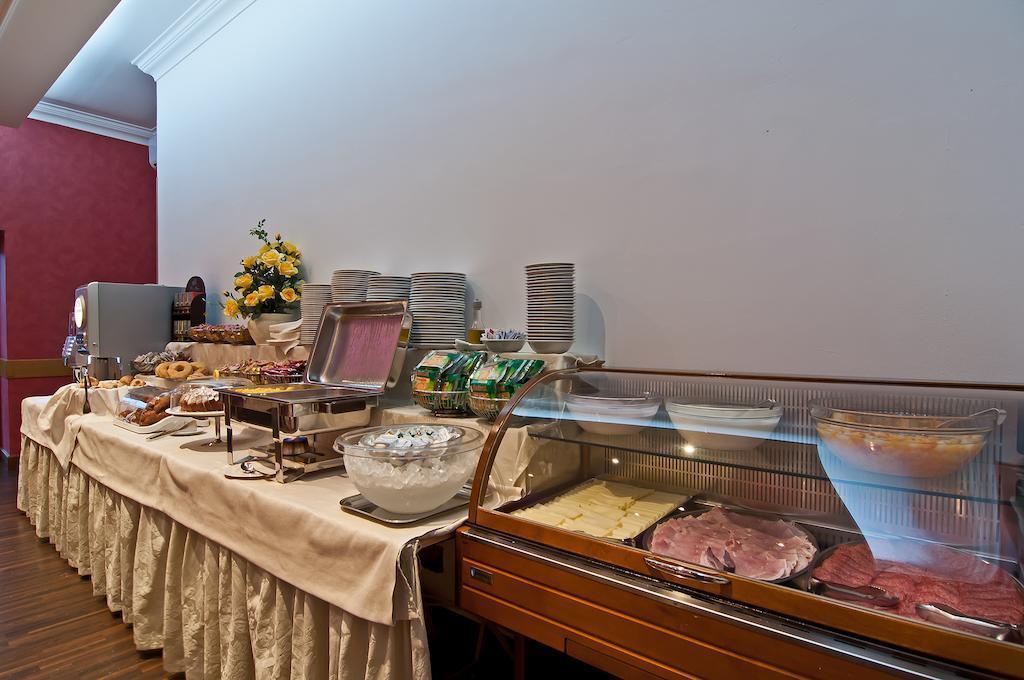 Gioberti 4* суреті